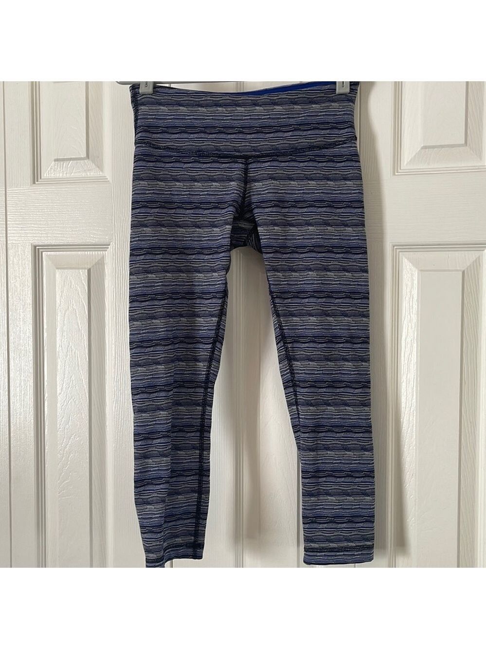 Lululemon Capris Size 6 ❤️‍🔥❤️‍🔥